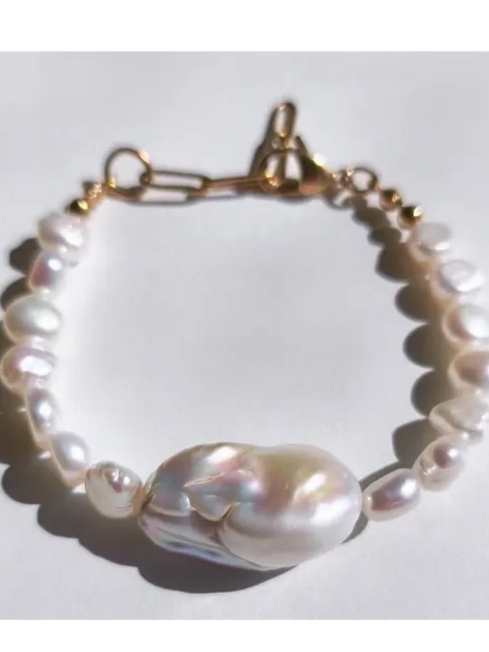 Baroque Freshwater Pearl Bracelet with Gold Accents - White